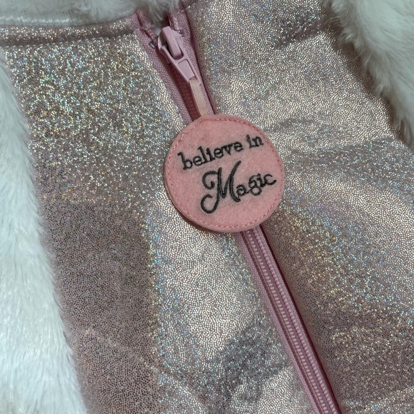 🦄Fuzzy Unicorn Costume - Picture 5 of 6